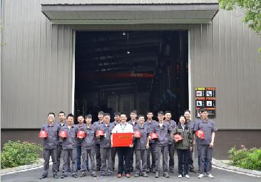  五四青年 | 與時間賽跑，讓機(jī)器也有溫度——制造二部喜獲長沙高新區(qū)“工人先鋒號”